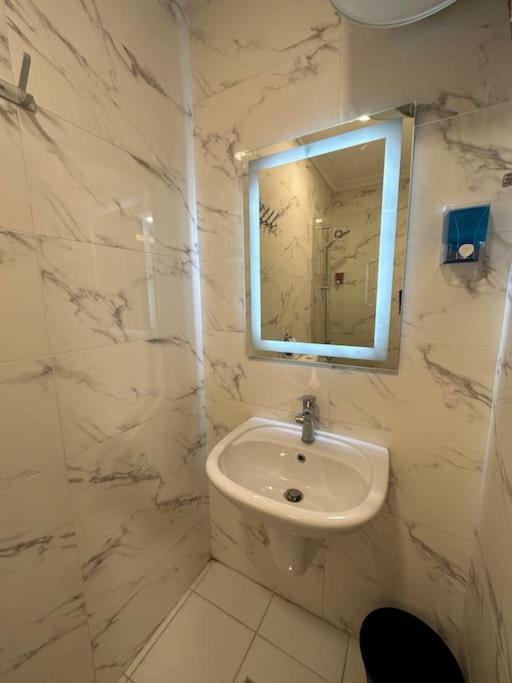 Privet Near Downtown Kh&Sh Apartment Ash Shumaysani Luaran gambar